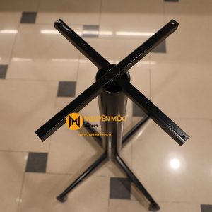 Chân thép sơn tĩnh điện