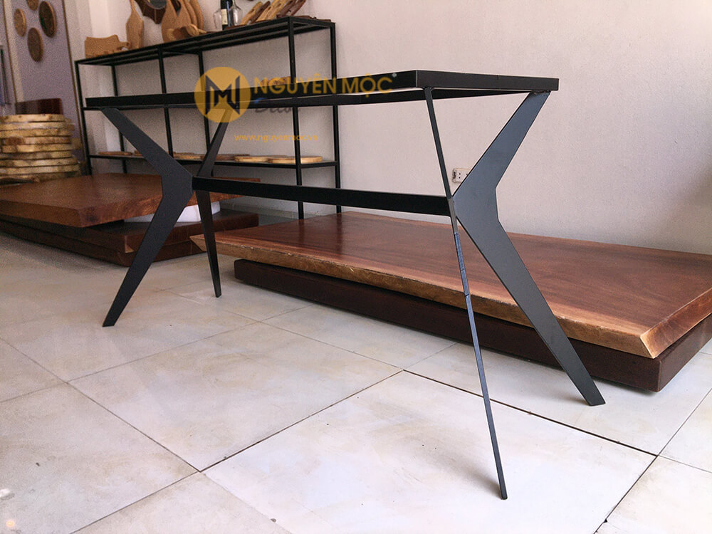 Chân bàn ăn xương cá Chân bàn ăn xương cá