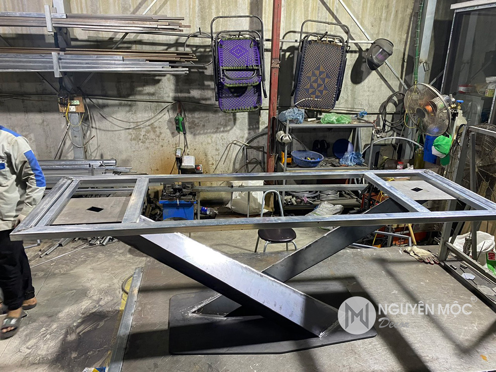 Chân bàn ăn chữ X Chân bàn ăn chữ X