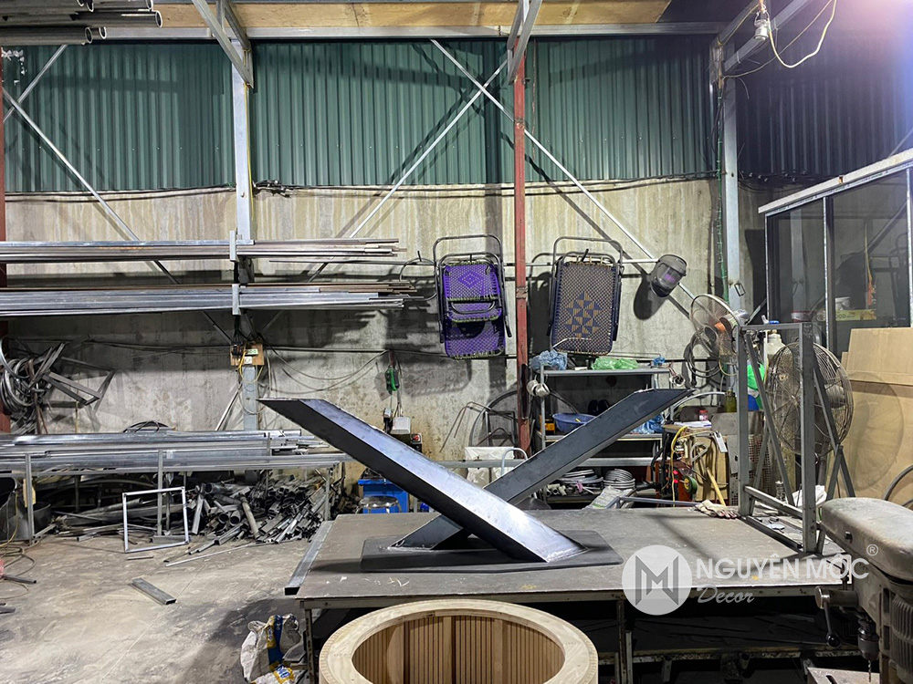 Chân bàn ăn chữ X Chân bàn ăn chữ X