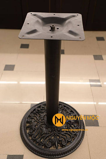 chân gang đúc ống thép tròn