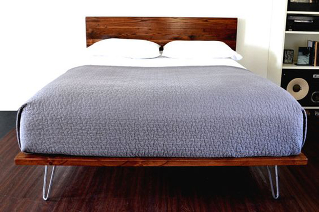 giường gỗ chân sắt hairpin