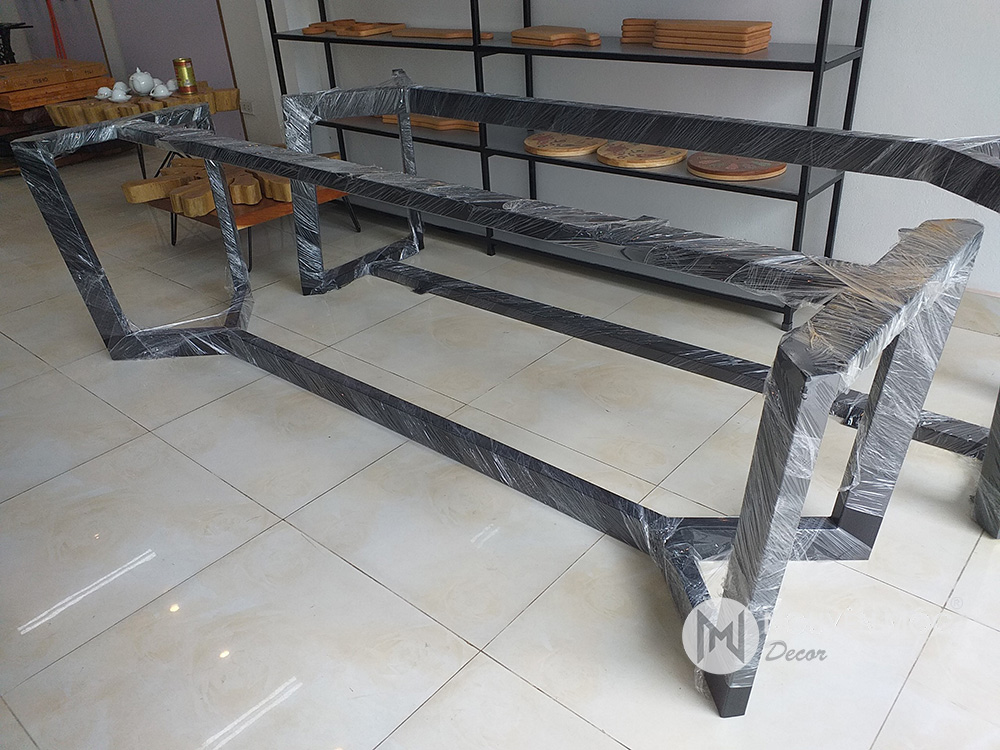 Khung chân sắt hộp chữ V